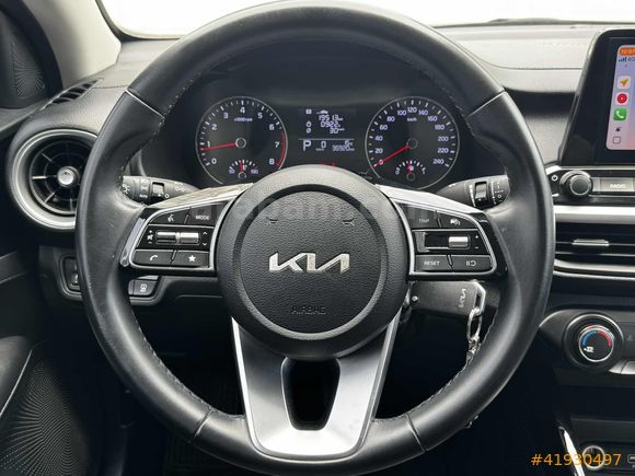 OTOROM 2023'Model Kia Cerato Elegance 36.000KM Hatasız