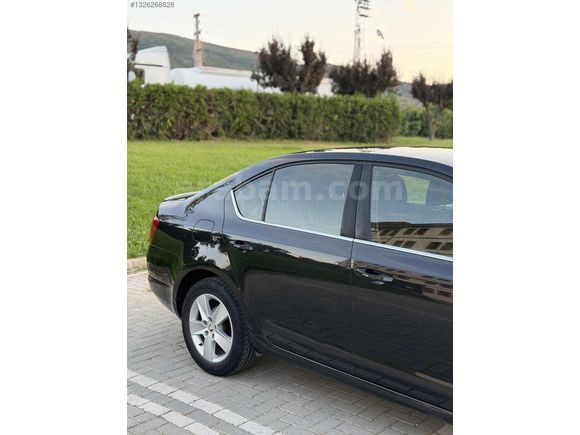 2013...ELEGANCE...HATASIZ...OTOMATİK...METALİK SİYAH...