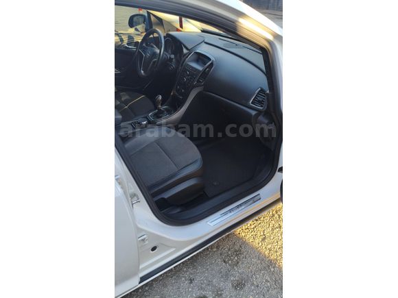 Sahibinden Opel Astra 1.4 T Cosmo 2011 Model