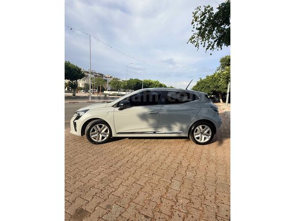 Sahibinden Renault Clio 1.0 TCe Evolution 2024 Model 