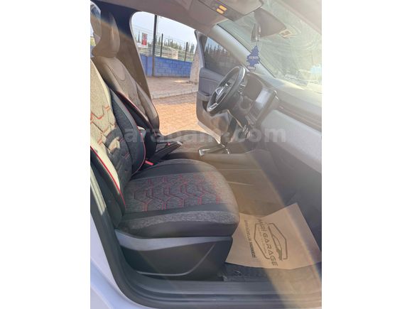 Sahibinden Renault Clio 1.0 TCe Evolution 2024 Model 