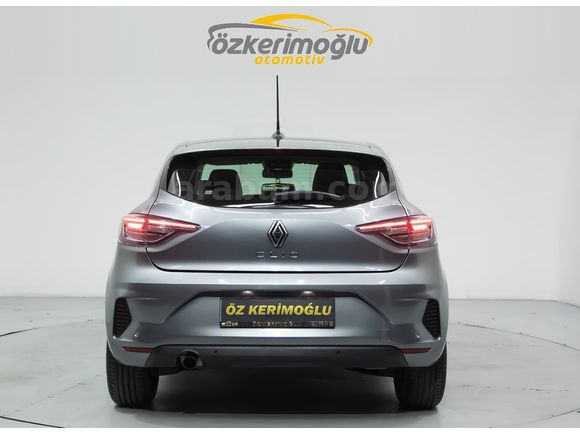 ÖzkerimoğluOtomotiv 2025 RENAULT CLİO 1.0TCE 90 EVOLUTION OTMATK