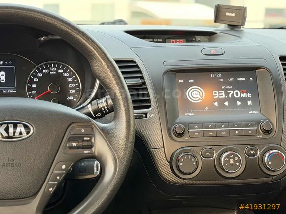 2017 CERATO 1.6 CRDI CONCEPT TECHNO PLUS SUNROOF DCT DEĞİŞENSİZ