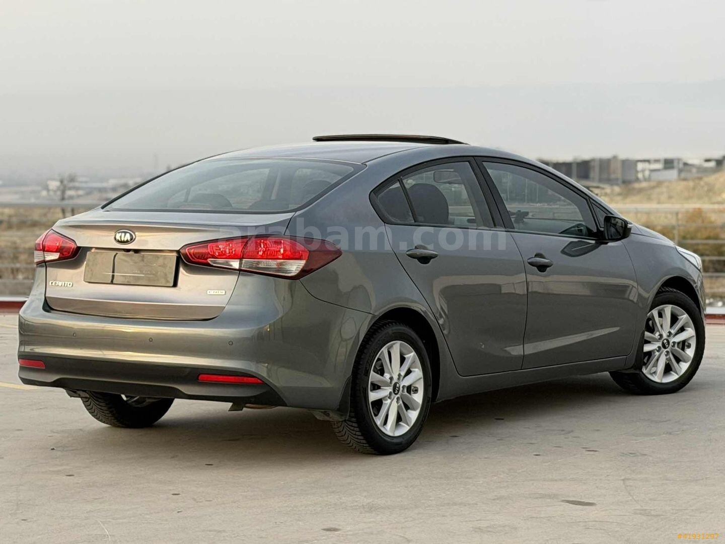 Galeriden Kia Cerato 1.6 CRDi Concept Techno 2017 Model Denizli 205.000 km Beyaz 7