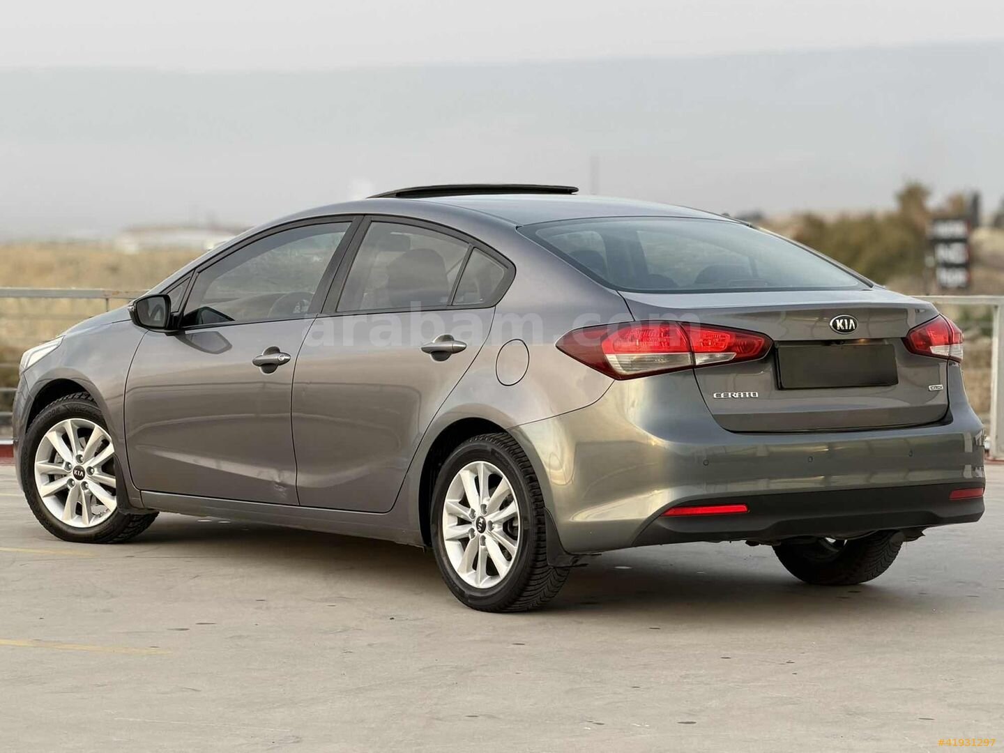 Galeriden Kia Cerato 1.6 CRDi Concept Techno 2017 Model Denizli 205.000 km Beyaz 5
