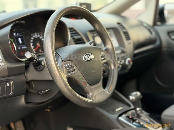 2017 CERATO 1.6 CRDI CONCEPT TECHNO PLUS SUNROOF DCT DEĞİŞENSİZ
