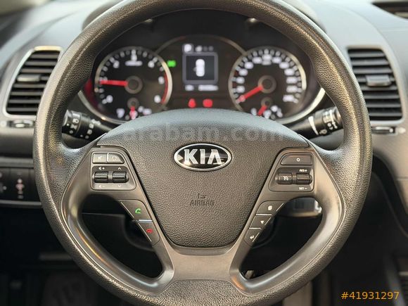 2017 CERATO 1.6 CRDI CONCEPT TECHNO PLUS SUNROOF DCT DEĞİŞENSİZ