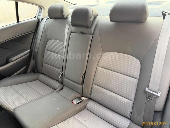 2017 CERATO 1.6 CRDI CONCEPT TECHNO PLUS SUNROOF DCT DEĞİŞENSİZ