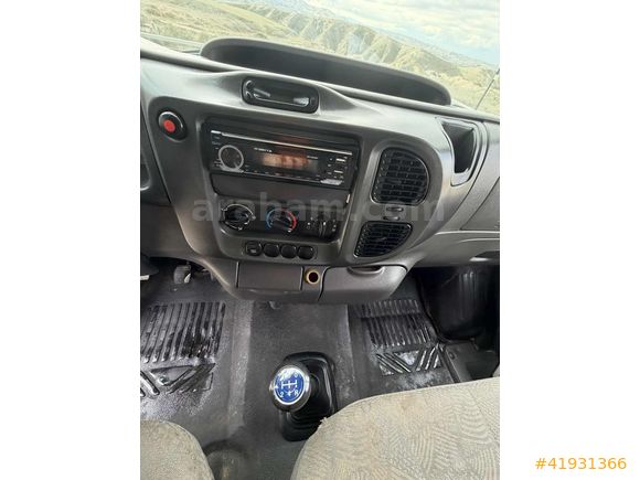 2004 TRANSİT 330S PANELVAN ARKADAN İTİŞLİ