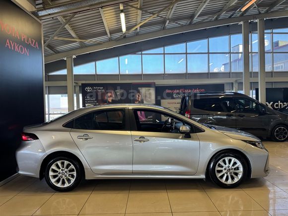 2022 TOYOTA COROLLA 1.5 DREAM MULTIDRIVE S