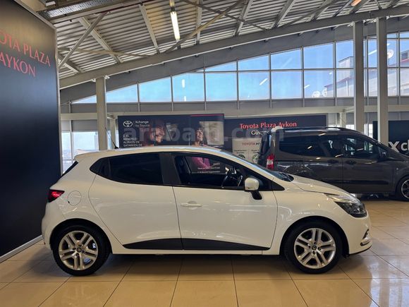 2018 RENAULT CLIO 1.5 DCI JOY