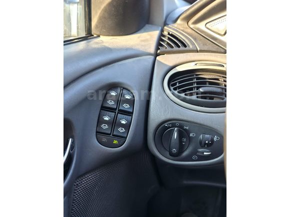 DEĞİŞENSİZ 146BİN KM GHİA 1.6