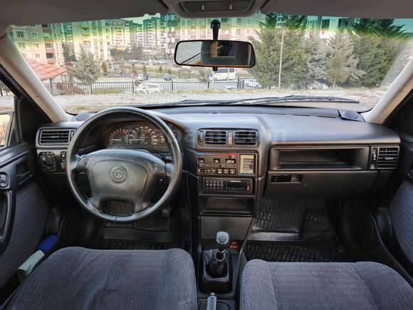 Sahibinden Opel Vectra 2.0 CD 1995 Model