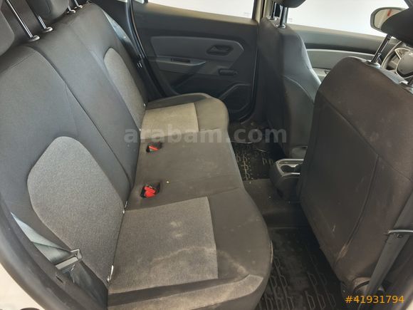 NOVAMER 2.EL 2023 DACİA DUSTER 1.0 TCE ESSENTİAL