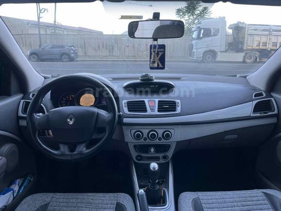 RENAULT MEGANE BENZİN LPG 1.6 6 İLERİ