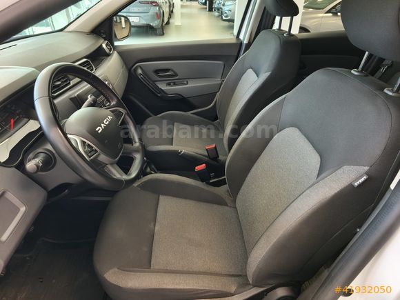 NOVAMER 2.EL 2023 DACİA DUSTER 1.0 TCE ESSENTİAL