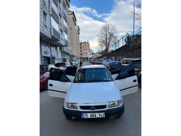 Sahibinden Opel Astra 1.6 2001 Model