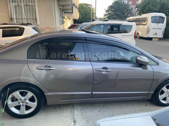 KAPORASI YANDI TEKRAR İLANDA  SADE VE ŞIK
