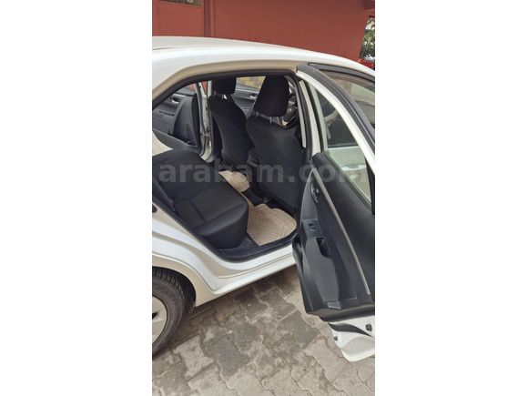 107 BİNDE DEĞİŞENSİZ 1.33 2015 COROLLA