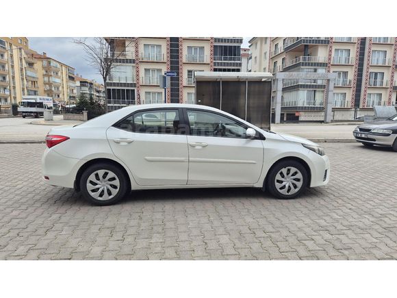 107 BİNDE DEĞİŞENSİZ 1.33 2015 COROLLA