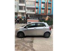 Öğretmenden Toyota Yaris 1.3 Sol 2006 Model 225.000 km Gri