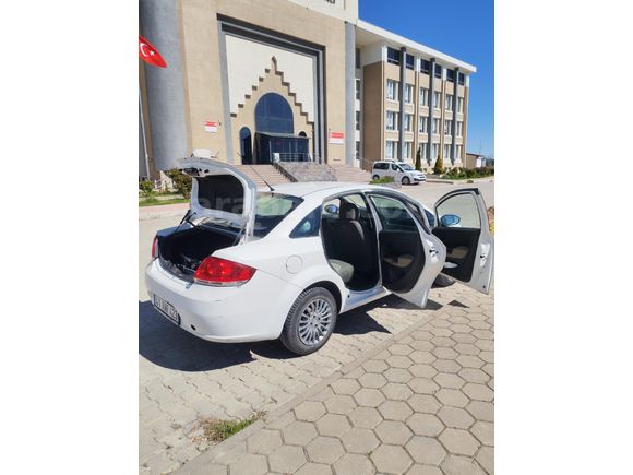 Sahibinden Fiat Linea 1.3 Multijet Active Plus 2012 Model  255.000 km Beyaz