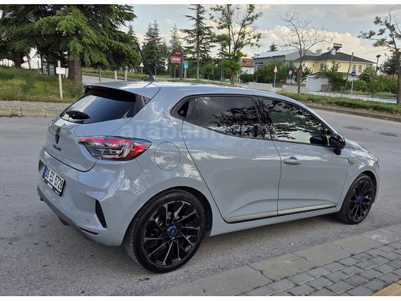 Sahibinden Renault Clio 1.0 TCe Techno Esprit Alpine 2024 Model