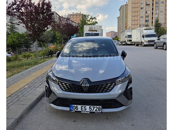 Sahibinden Renault Clio 1.0 TCe Techno Esprit Alpine 2024 Model