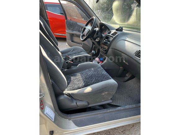 Sahibinden Mazda 323 1.5 GLX 1999 Model 