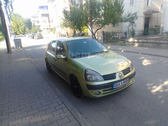 Sahibinden Renault Clio 1.2 Authentique 2004 Model  307.000 km Yeşil