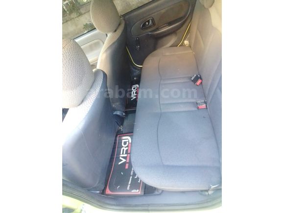 Sahibinden Renault Clio 1.2 Authentique 2004 Model  307.000 km Yeşil