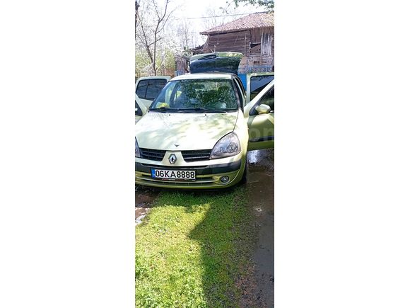 Sahibinden Renault Clio 1.2 Authentique 2004 Model  307.000 km Yeşil