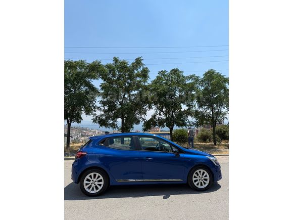 Sahibinden Renault Clio 1.0 TCe Touch 2023 Model 