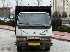DİLEK OTO'DAN 2005 MITSUBISHI CANTER 519 AÇK SAÇ KASALI KAMYONET
