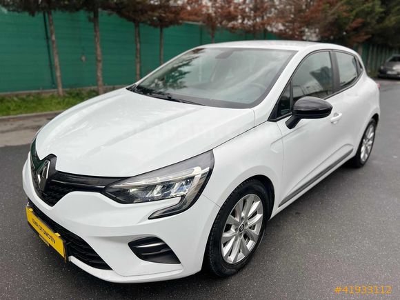 BOYASIZ 2023 CLİO 1.0 TCE TOUCH 107 BİNDE OTOMATİK