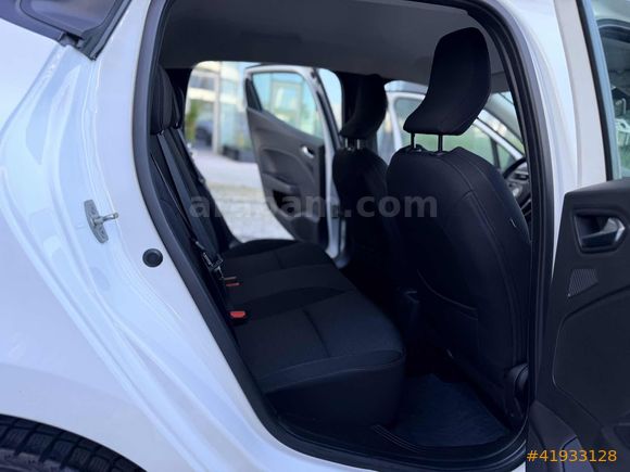 BOYASIZ HATASIZ 90 BİNDE 2023 CLIO TOUCH OTOMATİK TERTEMİZ