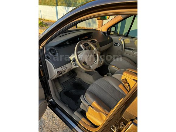 Sahibinden Renault Scenic 1.6 Dynamique 2006 Model 