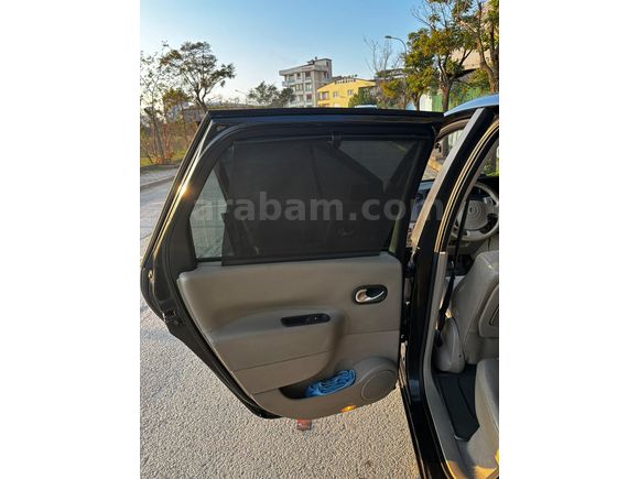 Sahibinden Renault Scenic 1.6 Dynamique 2006 Model 