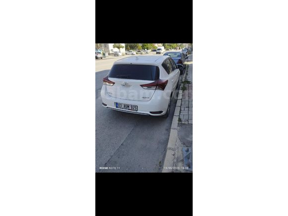 Sahibinden Toyota Auris 1.4 D-4D Advance 2016 Model