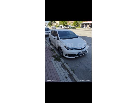 Sahibinden Toyota Auris 1.4 D-4D Advance 2016 Model