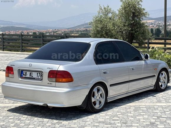 HONDA CİVİC 1.4 İ S