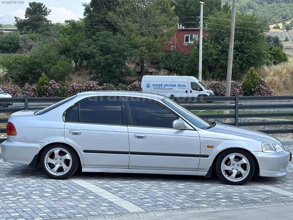 HONDA CİVİC 1.4 İ S