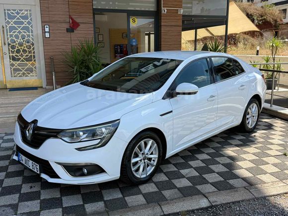 2017 MODEL 144 BİN KM DE 1.5 DCI MEGANE TOUCH OTOMATİK BOYASIZ