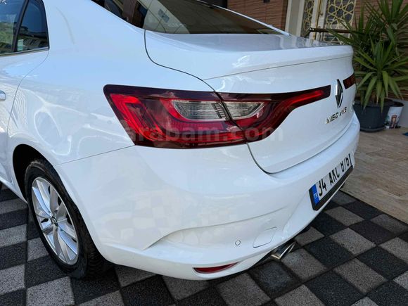 2017 MODEL 144 BİN KM DE 1.5 DCI MEGANE TOUCH OTOMATİK BOYASIZ