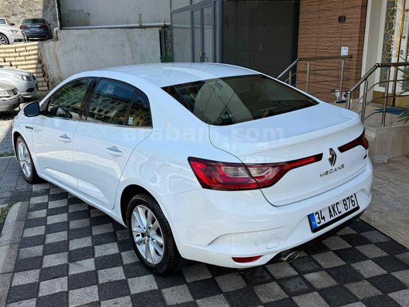 2017 MODEL 144 BİN KM DE 1.5 DCI MEGANE TOUCH OTOMATİK BOYASIZ
