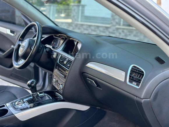 AUDİ A4 SINIF TEMİZLİKTE