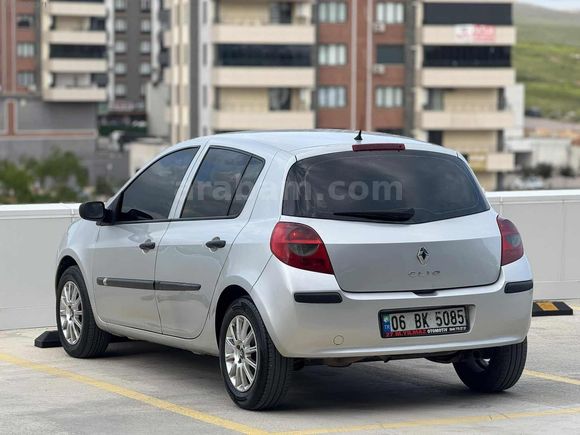 Öz mutlu otomotiv den clıo hb