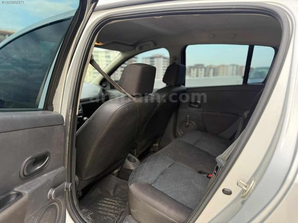 Öz mutlu otomotiv den clıo hb