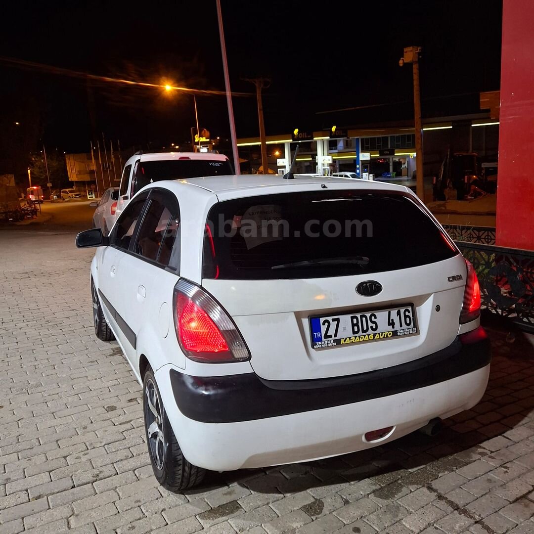 Galeriden Kia Rio 1.5 CRDi EX Advance 2008 Model Siirt 305.000 km Beyaz 6