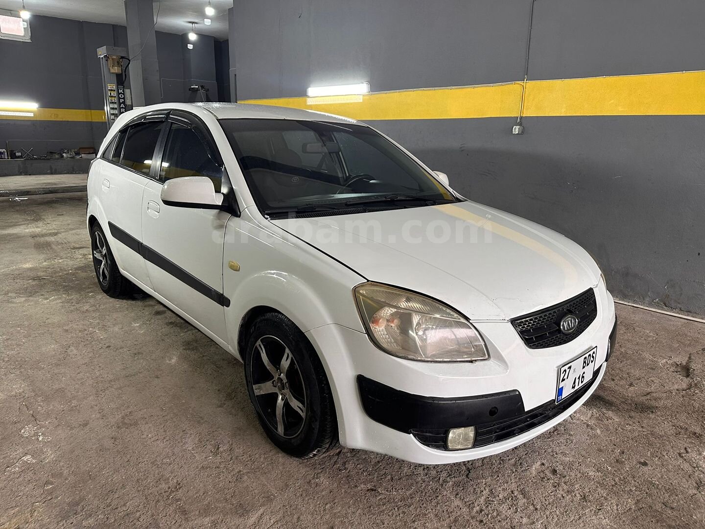 Galeriden Kia Rio 1.5 CRDi EX Advance 2008 Model Siirt 305.000 km Beyaz 2